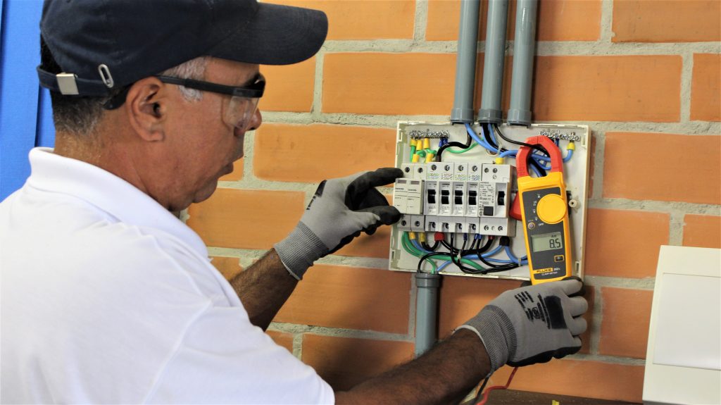 Como Instalar o Circuito Elétrico para Ar Condicionado